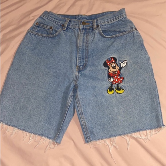 Vintage Minnie Mouse shorts size M - Picture 1 of 3